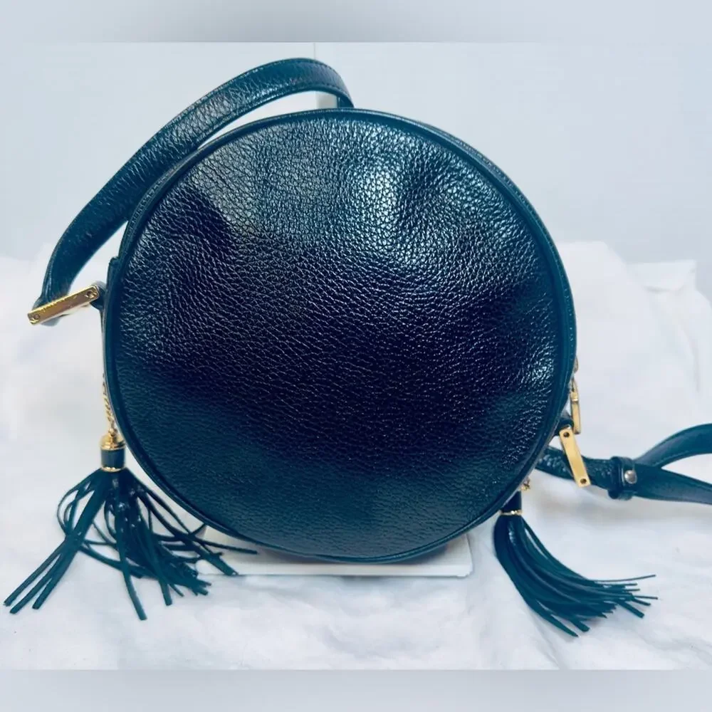 MCM chic round